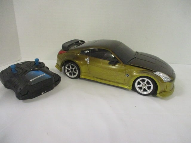 Nikko "The Fast and the Furious" 2003 Nissan 350Z Radio Controlled Toy Car: with Remote, 12", unsure if correct remote