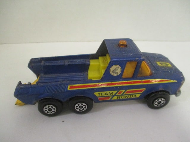 Grouping of 7 Vintage Die Cast Model Cars - 1/32 Scale - 4