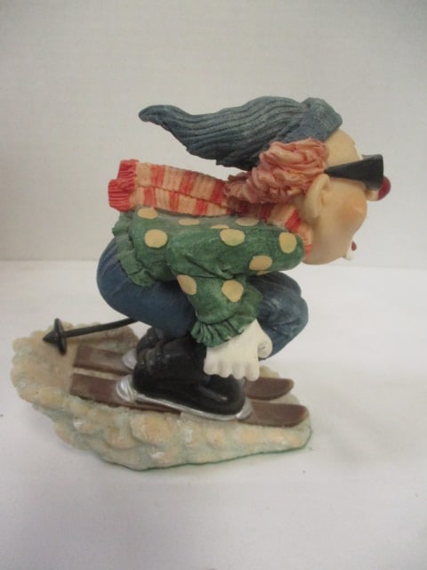 Lot of Vintage Porcelain Ceramic Figurines and Salt & Pepper Shakers - 6