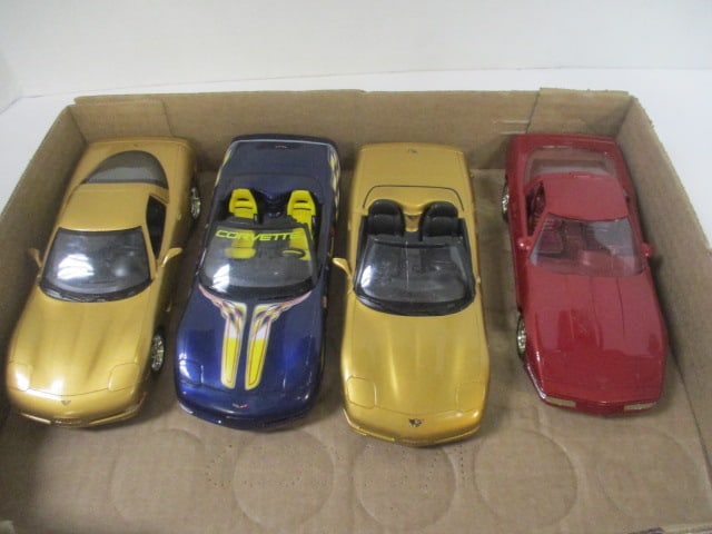 4 Vintage Corvette Model Cars - 1/24 Scale: .