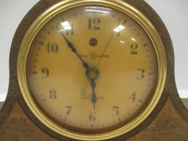 Vintage General Electric Telecron Electric Mantel Clock - 2
