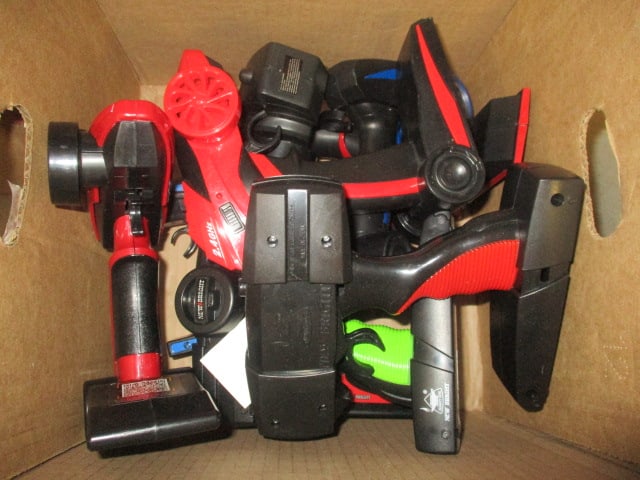 Lot of New Bright and Others Wireless Remote Control Transmitters: see picture and preview for selection and condition