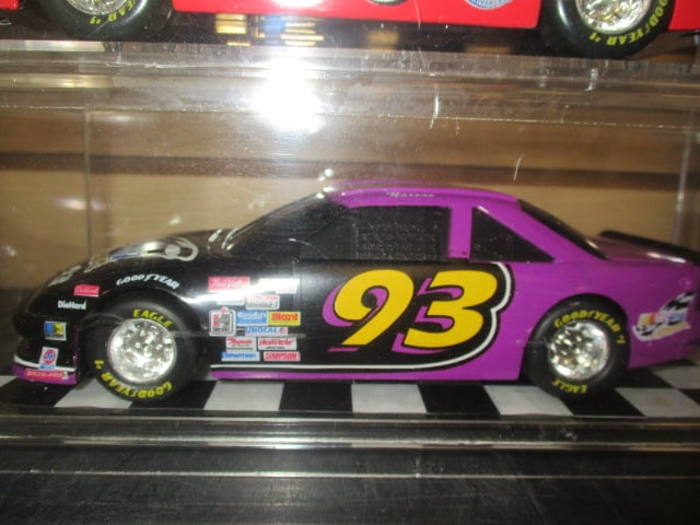 2 Racing Champions "Dover Downs #93" Die Cast Model Cars in Plastic - 4