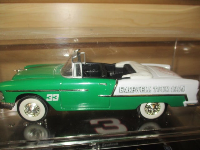 Racing Champions "Dale Earnhardt #3" and "Harry Gant #33" Die Cast Model - 2