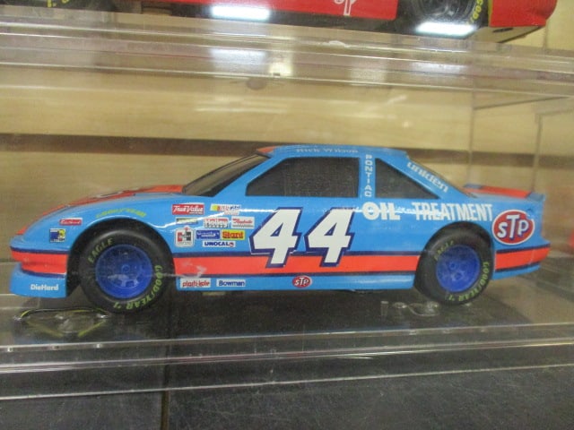 Racing Champions "Rodney Combs #43" and "Rick Wilson #44" Die Cast - 4