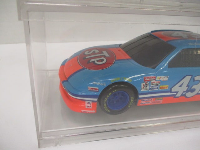 Racing Champions "Ricky Rudd #5" and "Richard Petty #43" Die Cast Model Cars - 3
