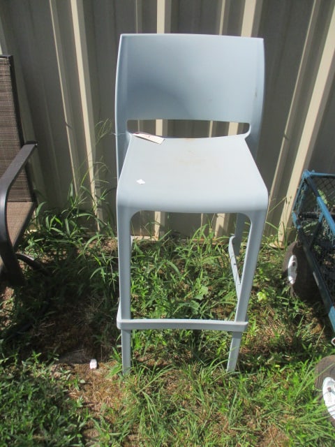 3' Resin Bar Stool: .