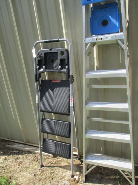 Werner 3 Step Stool & Werner 6' 250lb Ladder: .