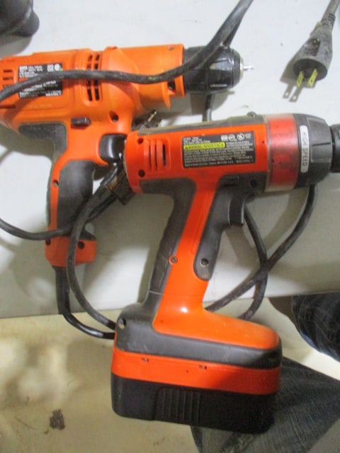 Black & Decker Drills: Cordless & corded (no charge required)