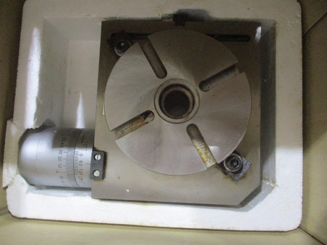 Lathe Chuck Set: .
