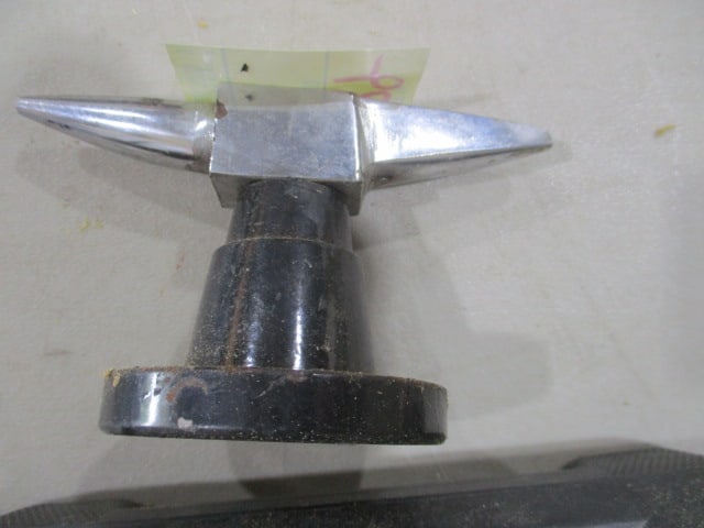 5" Mini Anvil (1 of 2)