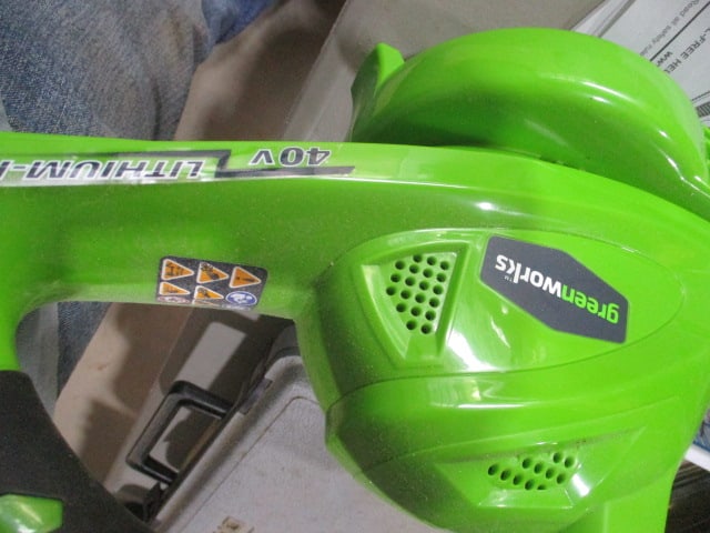 Greenworks 40V Cordless Leaf Blower 24252 - 3