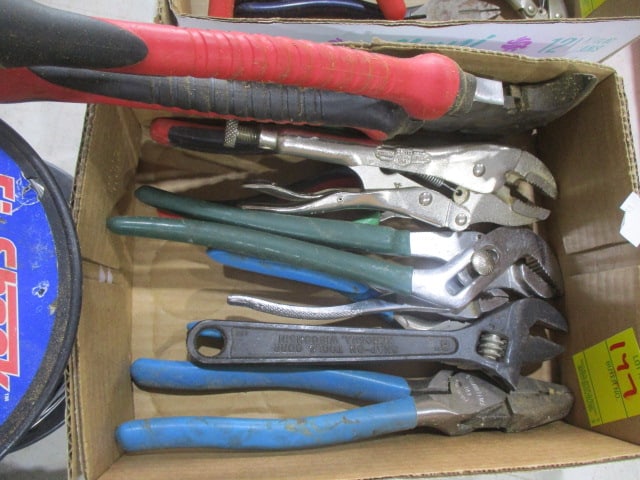 Lot of Pliers (1 of 3)