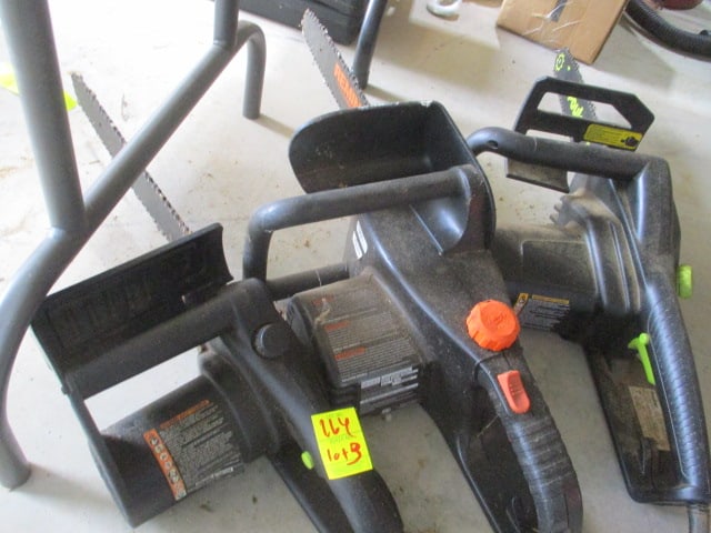 Lot of Chainsaws (1 of 11)