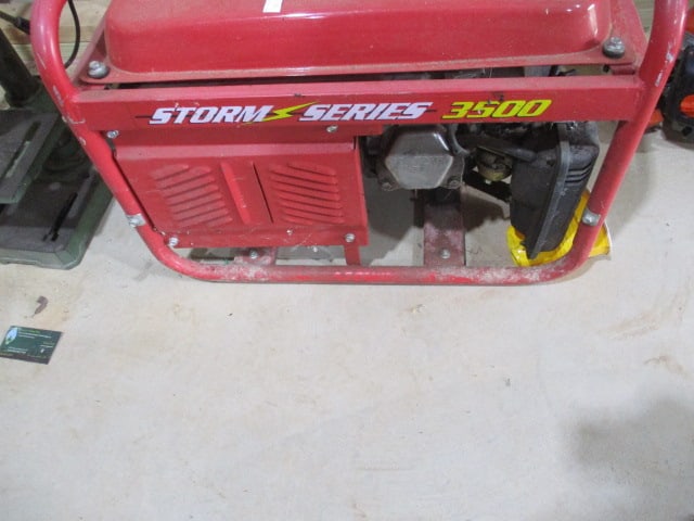 Storm Series 35CC Generator: 196cc 5.5 HP with compression