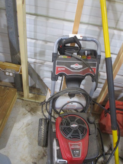 2700 PSI Briggs & Stratton Pressure Washer: Features a 175cc engine, 2.3 Max GPM flow rate, with compression & extendable pole
