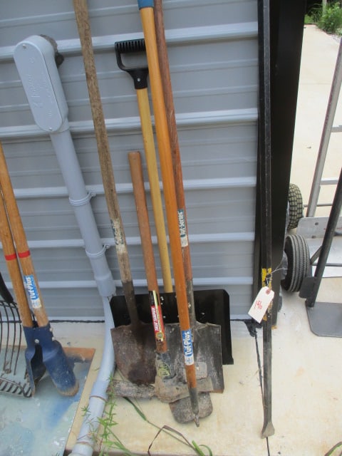 Lot of 6 Shovels, Pickaxe, Hoe, & Pry Bar: .