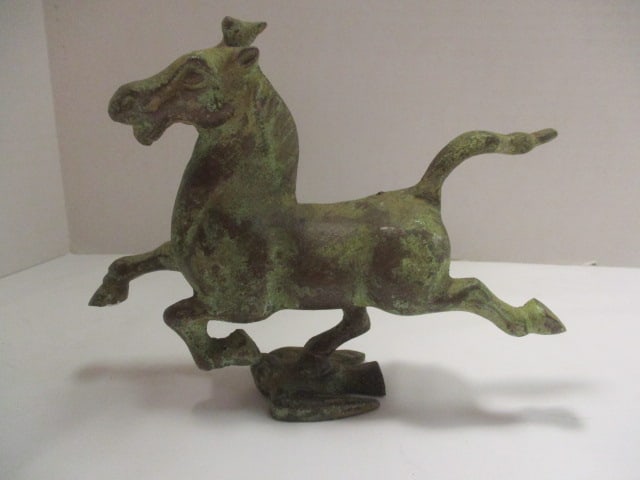 Cast Iron Sculpture Flying Horse of Gansu/foot resting on Swallow (1 of 4)
