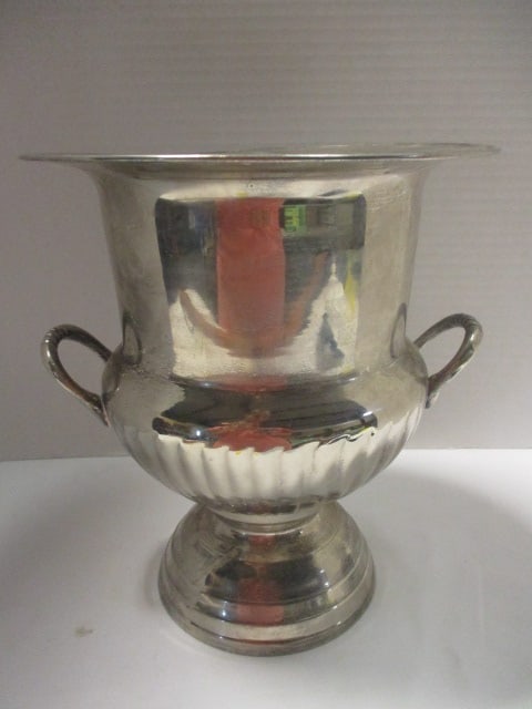 Silverplate Trophy Style Champagne Bucket w/Handles (1 of 6)