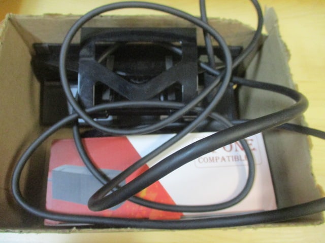 Kinect for Xbox & Xbox Charger in Box: .