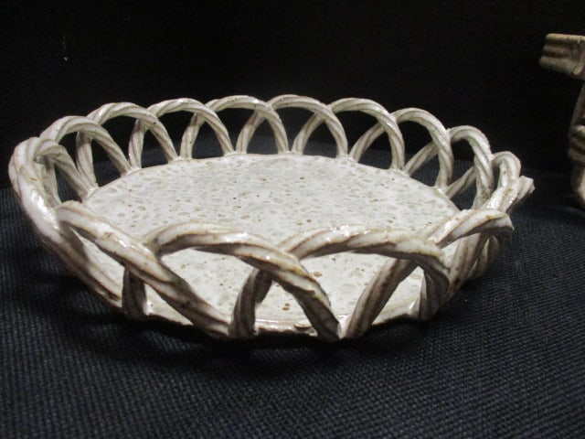 Rustic Pottery Signed Openweave Bread Baskets (Lot of 2) - 2