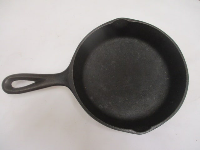 Cast Iron #3 Skillet - 2