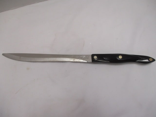 Cutco Model 1723 Carving Knife w/9" Serrated Steel Blade: .