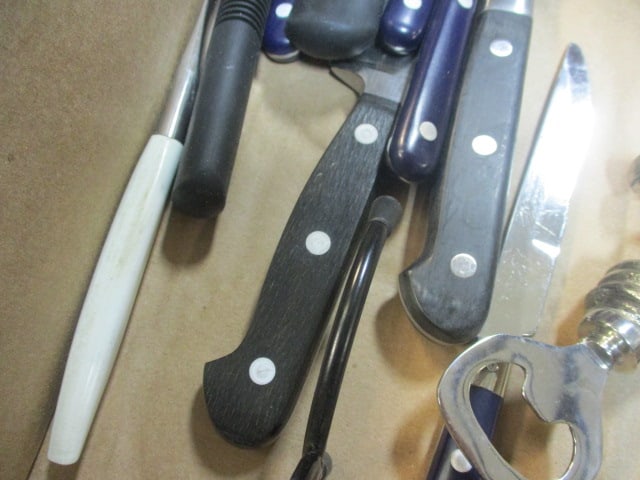 Palm, OXO Good Grips, Hoffritz Kitchen Knives, Chantry Sharpener, - 4