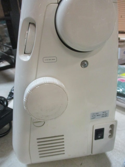 Janome MyExcel 4023 Portable Sewing Machine in Case - 6