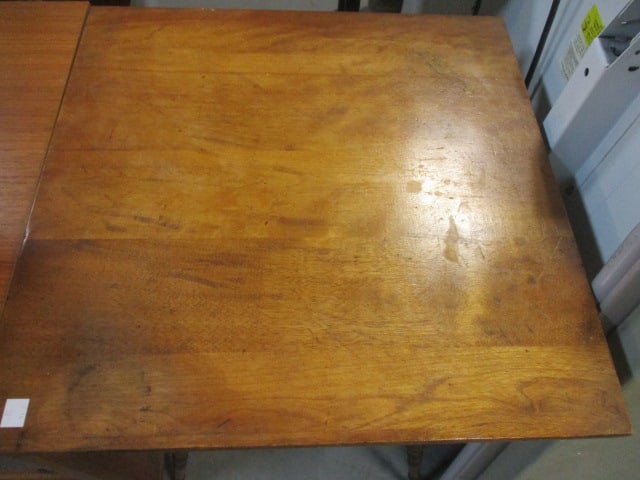 Tiger Oak Bobbin Turned Spindle Leg Occasional Table - 2