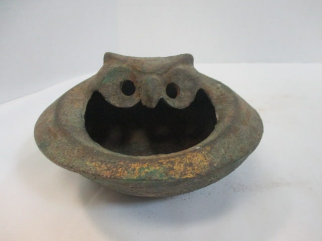 Cast Iron Owl Incense Burner: 6"