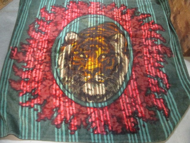 Chase Antique Horsehair Tiger Head Lap Blanket: 52 x 58