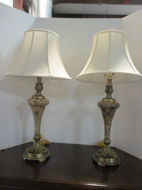 Pair of Traditional Neoclassical Revival Style Table Lamps (1 of 8)