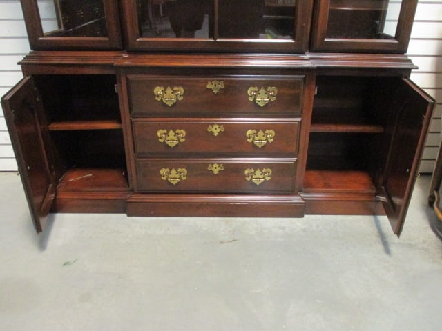 Harden Colonial Revival Mahogany 2 Piece Illuminated Breakfront China Hutch - 15