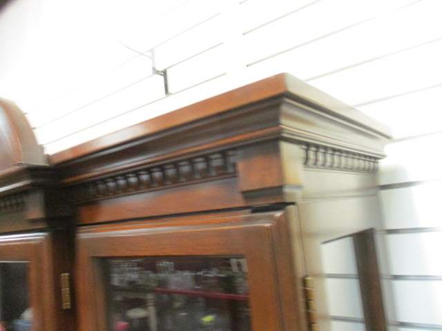 Harden Colonial Revival Mahogany 2 Piece Illuminated Breakfront China Hutch - 7