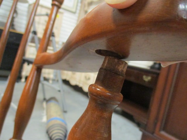 Pair of Ethan Allen Maple Fiddle Back Arm Chairs - 7