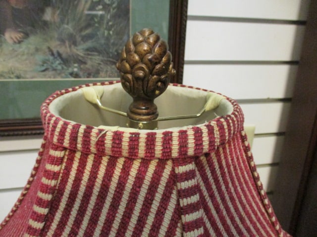 Sculpted Tropical Parrot Table Lamp with Frosted Leaf Glass Shade Night Light - 4