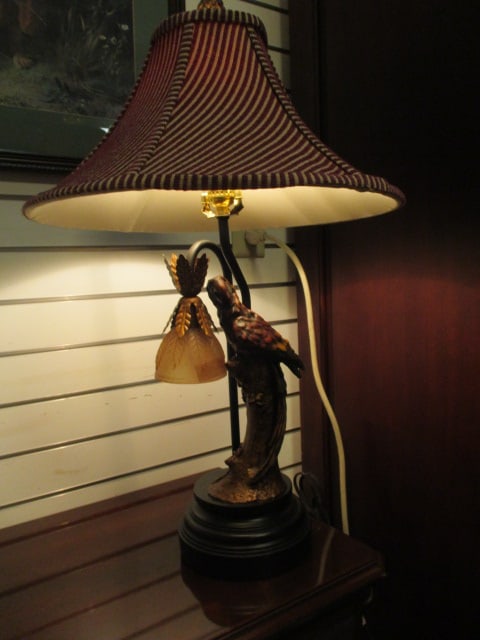 Sculpted Tropical Parrot Table Lamp with Frosted Leaf Glass Shade Night Light - 8