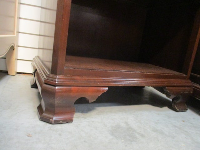 Ethan Allen Colonial Revival Mahogany Nightstand/End Table with Drawer and Open Storage - 7