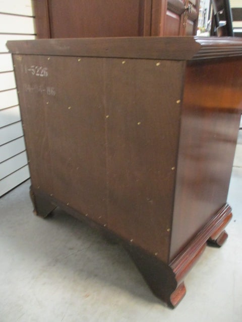 Ethan Allen Colonial Revival Mahogany Nightstand/End Table with Drawer and Open Storage - 8