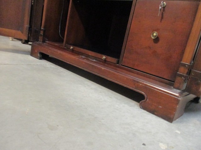 Thomasville Mahogany Raised Panel Computer Armoire with Carved Leaf Accents - 17