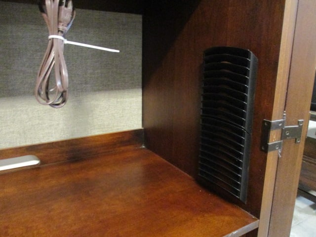 Thomasville Mahogany Raised Panel Computer Armoire with Carved Leaf Accents - 8