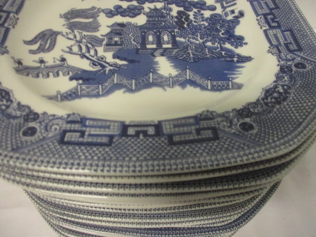 16 Johnson Bros. Blue Willow Square Salad/Dessert Plates - 3