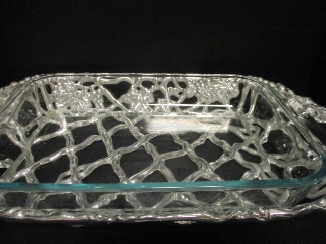 Arthur Court Grape Pyrex Holder, Butter Dish Cover and Spreaders - 6