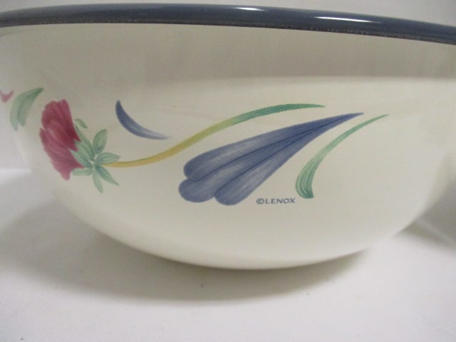 Lenox "Poppies on Blue" Pear Shape Sugar Bowl, Cow Shape Creamer, 3 Piece - 13