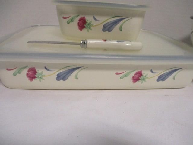 Lenox "Poppies on Blue" Pear Shape Sugar Bowl, Cow Shape Creamer, 3 Piece - 2