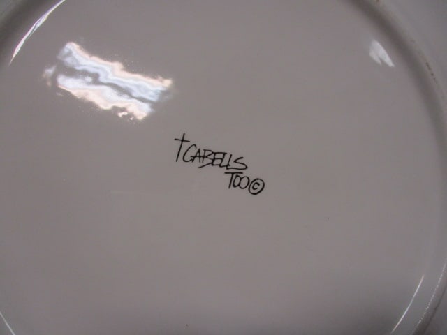 Two Honored Guest Plates - 4