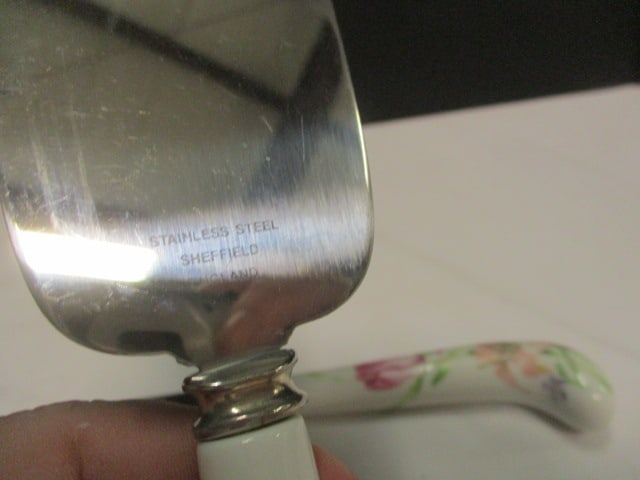 Shannon Crystal Flatware/Knife Caddy in Original Box, Waterford Stainless Cheese Knife - 11