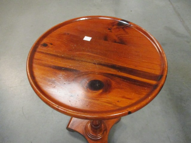 Ethan Allen Pine Turned Post Pedestal/Accent Table - 2