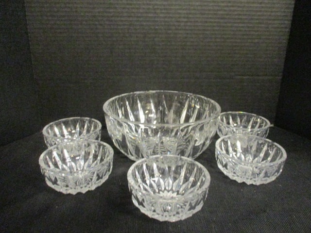 6 Piece Crystal Salad Bowl Set (1 of 8)
